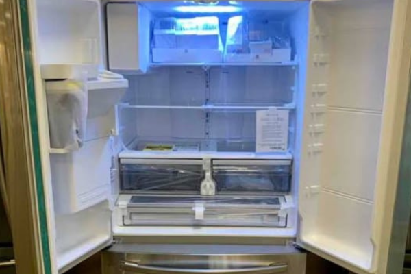28 cubic foot refrigerator
